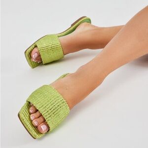 Fashinova Always Good Vibes Green Sandals Women’s Size 9